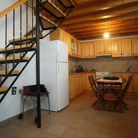Menelia Casa de Férias Platístoma