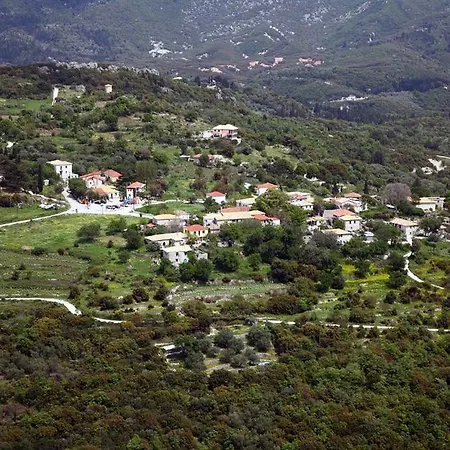 Menelia Casa de Férias